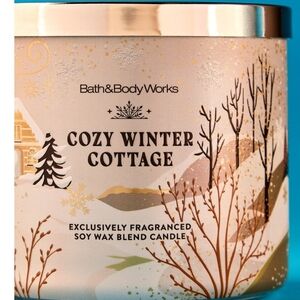 Bath & Body Works Cozy Winter Cottage Candle - Cream and Gold